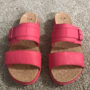 NEW CLOUDSTEPPERS PINK ADJUSTABLE STRAPS SANDALS